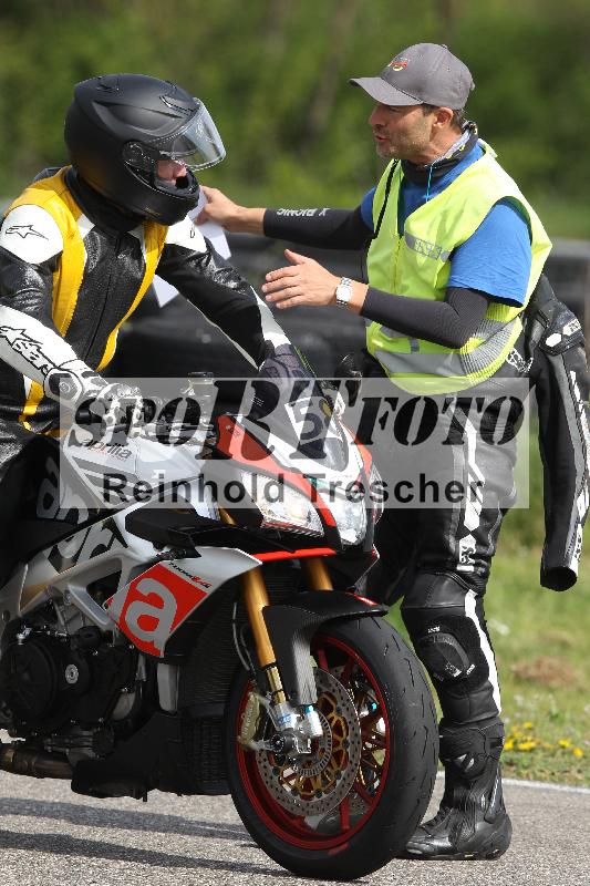 /Archiv-2025/10 23.04.2025 Cornu Master School ADR/rot-rouge/58